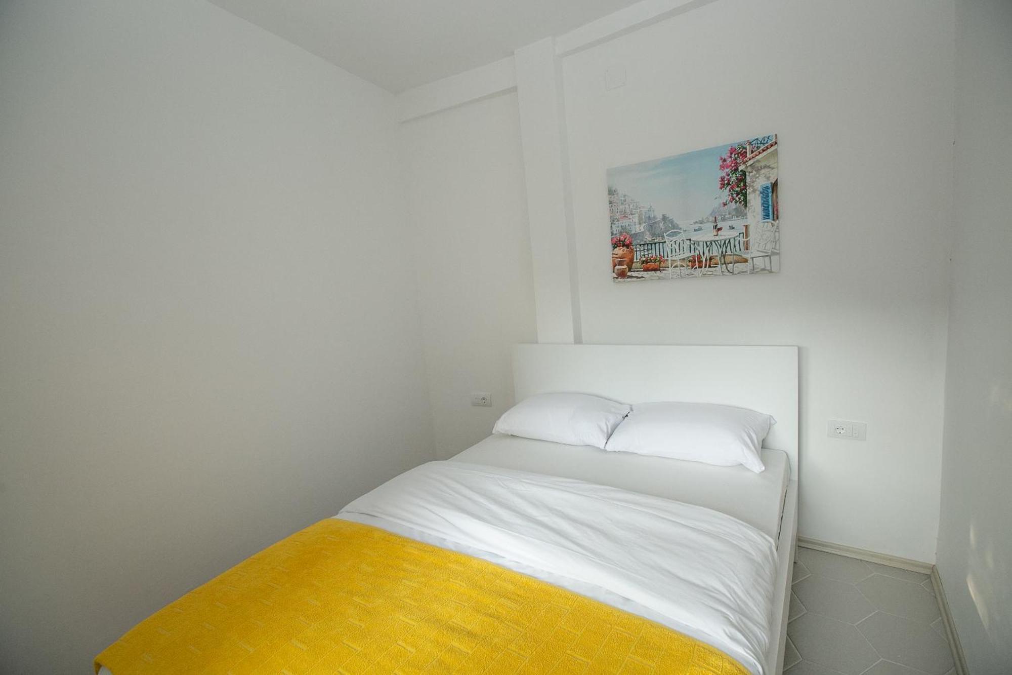 Apartament Varagic *